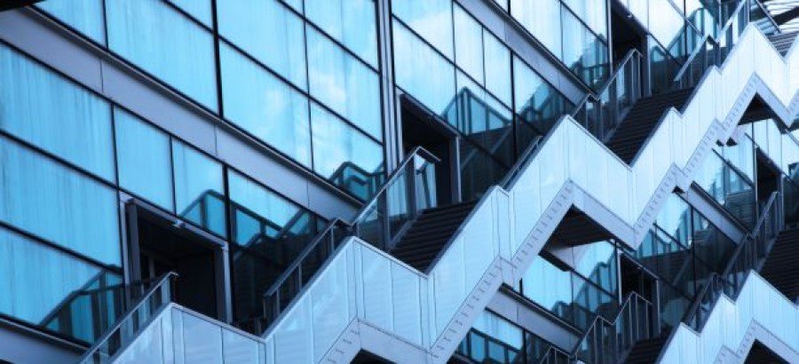 Nota van wijziging Belastingplan 2023 beperkt giftenaftrek, verruimt WKR, wijzigt gebruikelijkloonregeling en Mijnbouwwet