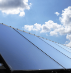 Zonnepanelen zijn onderdeel van het gebouw